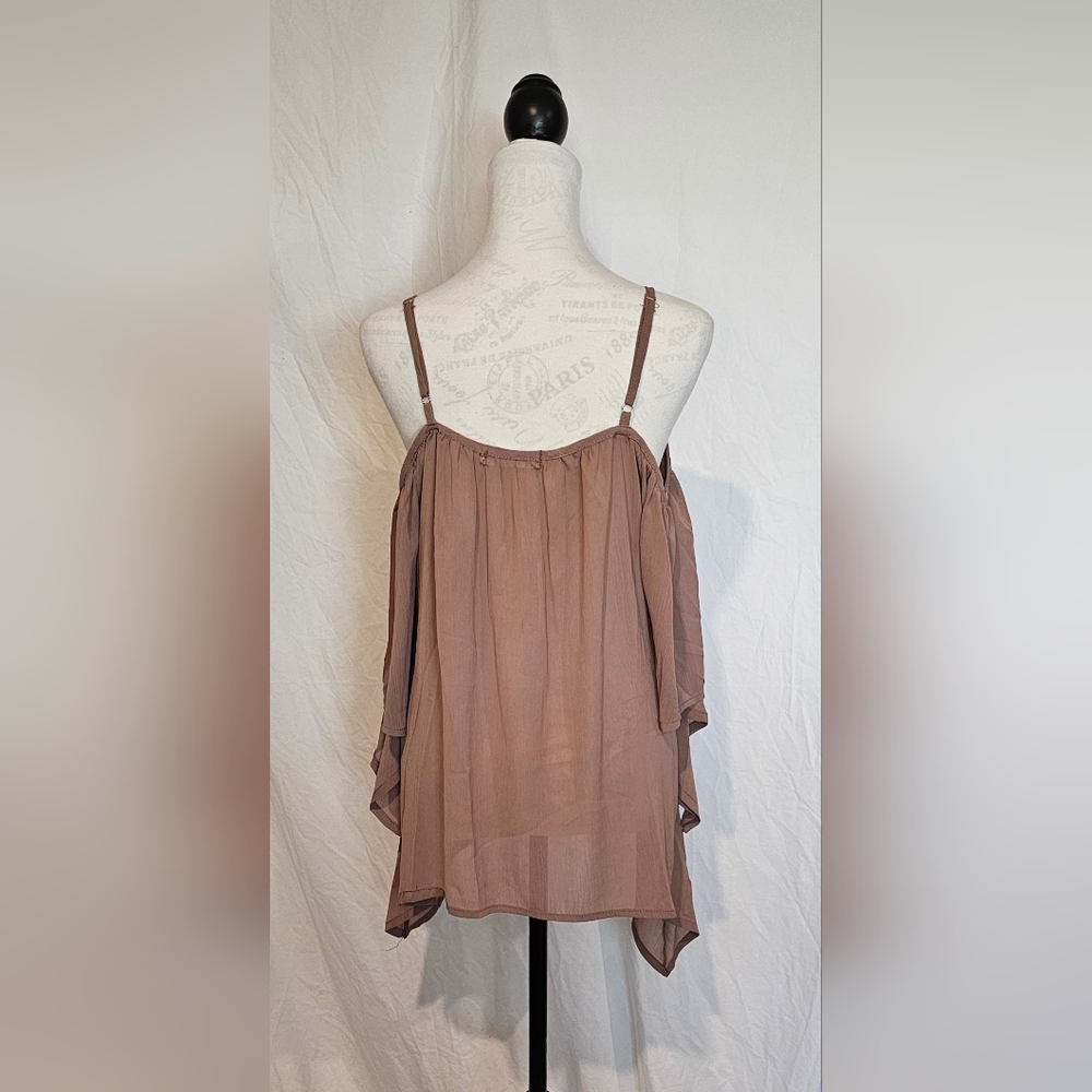 *EUC* Summer, Flowy Off The Shoulder Asymmetrical Blouse - Picture 3 of 13